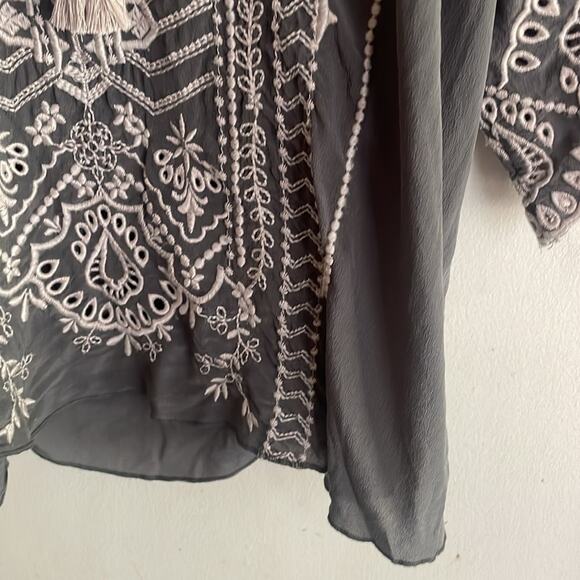 Johnny Was Workshop Luana Silk Peasant Blouse - Picture 11 of 16